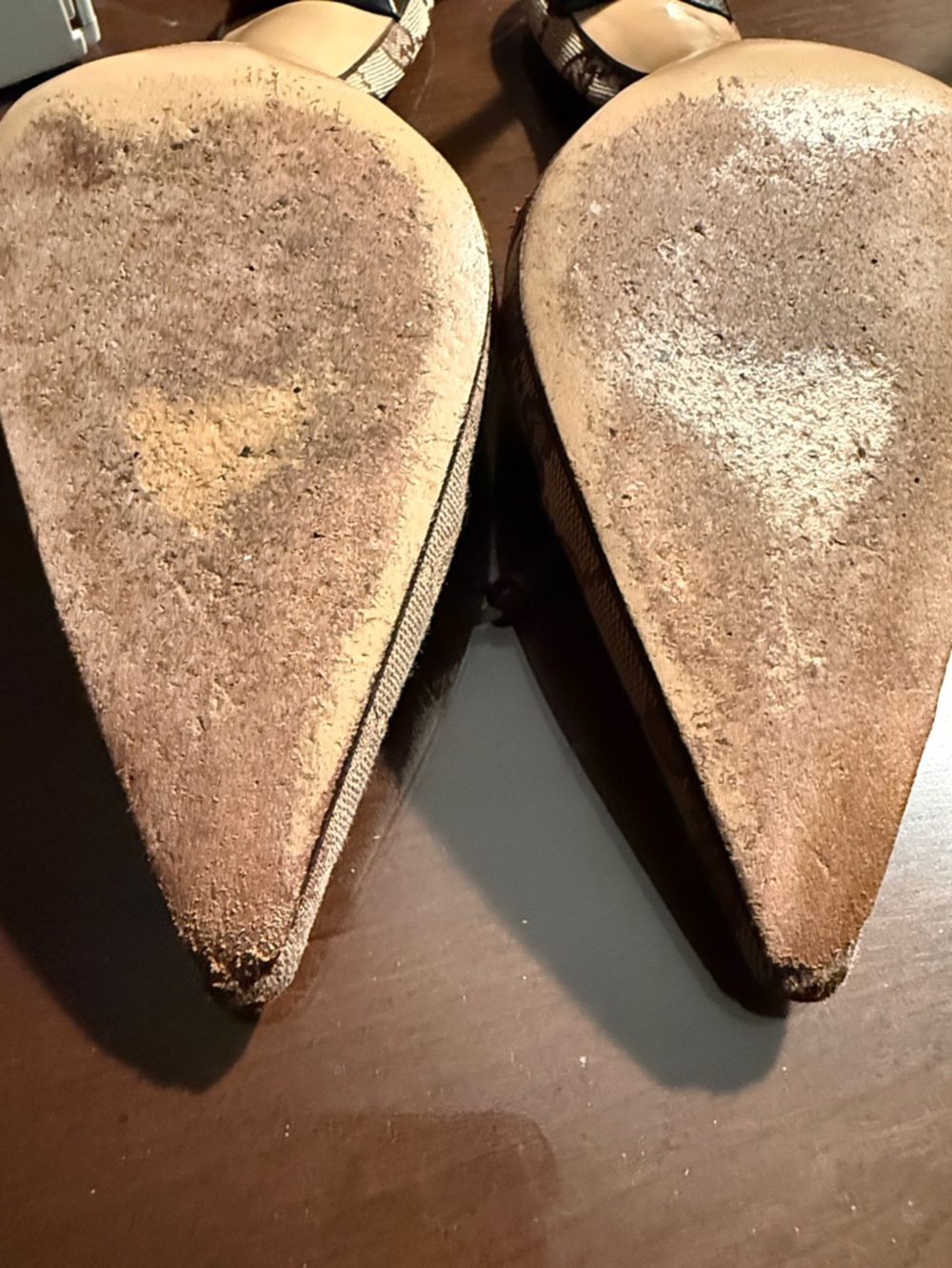 Gucci Brown GG Canvas Pointed Mules with Bow Trim - Picture 10 of 11